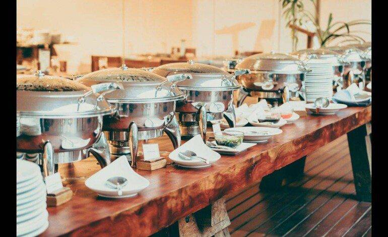 Challenges of Hosting a Business Event Without Catering Service