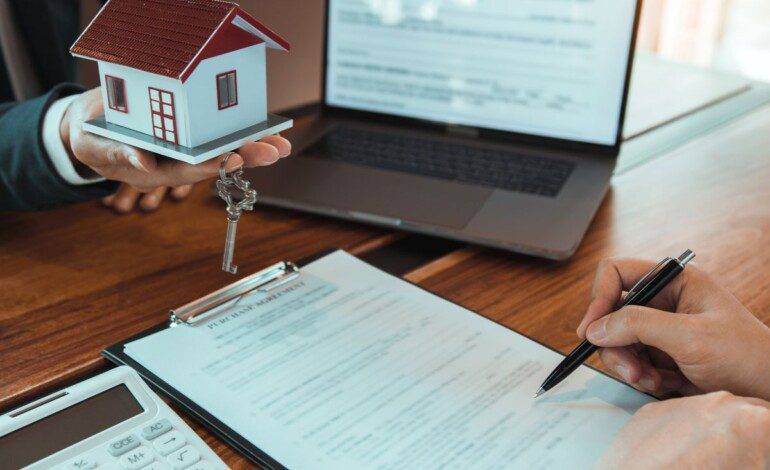 Why Working with a Buyers Agent Can Simplify Your Property Purchase